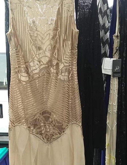 Dress - Picture 5 of 5